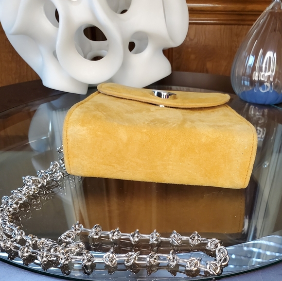 Little Liffner Chain Tiny Box - Picture 9 of 13